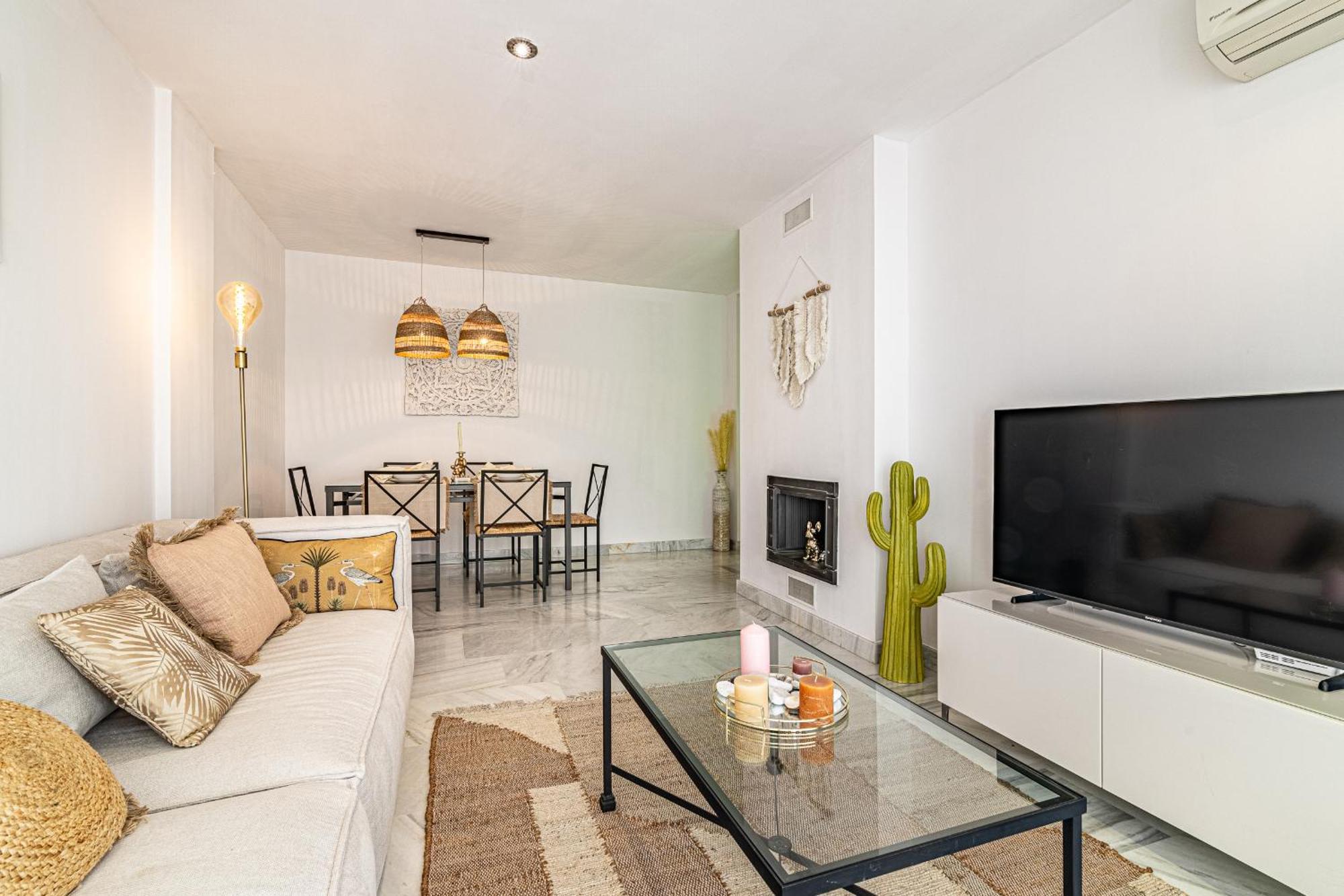 Rentitspain Apartamento Charming Gym, Jacuzzi Y Balcon Estepona Exteriér fotografie