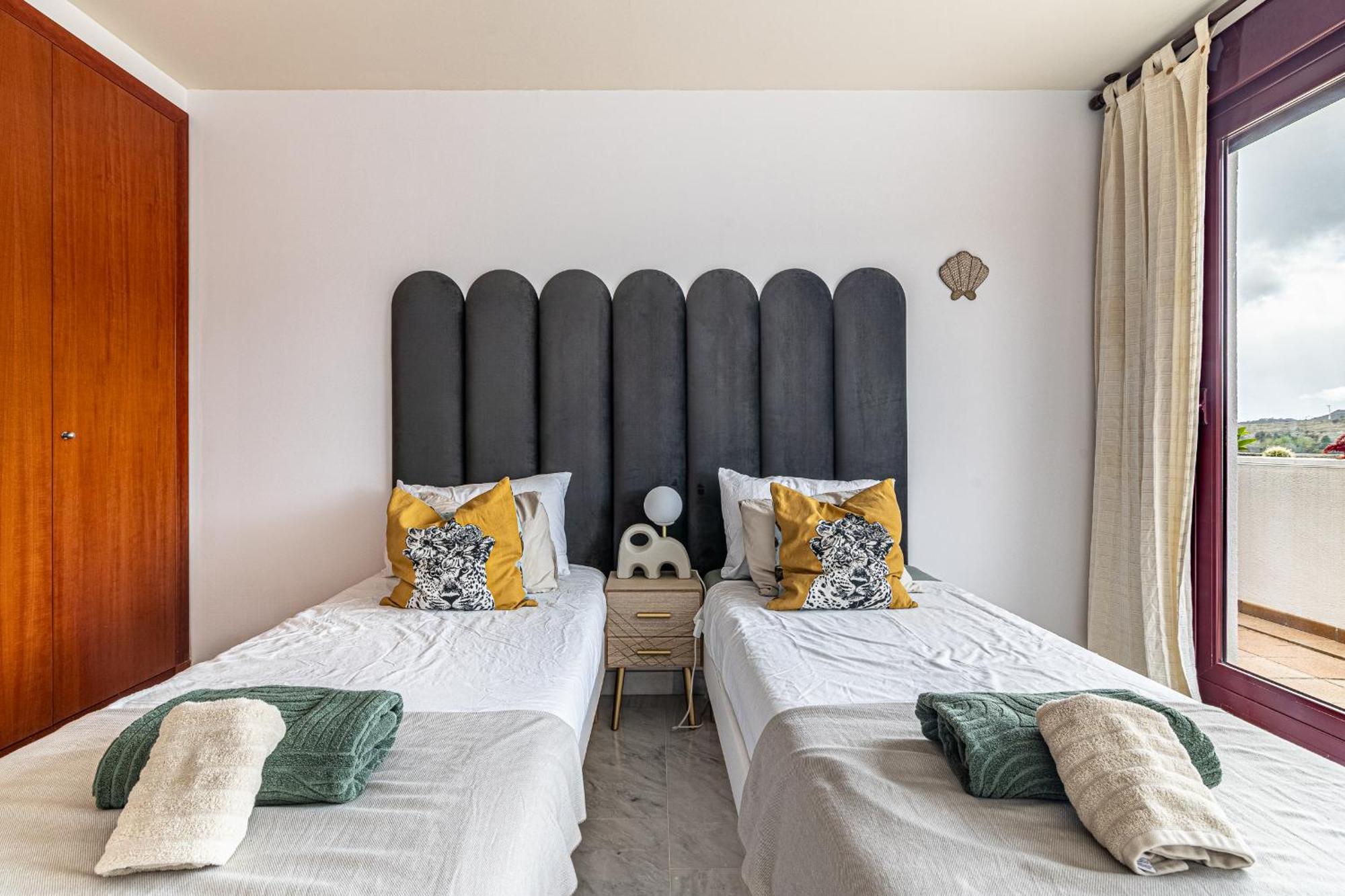 Rentitspain Apartamento Charming Gym, Jacuzzi Y Balcon Estepona Exteriér fotografie